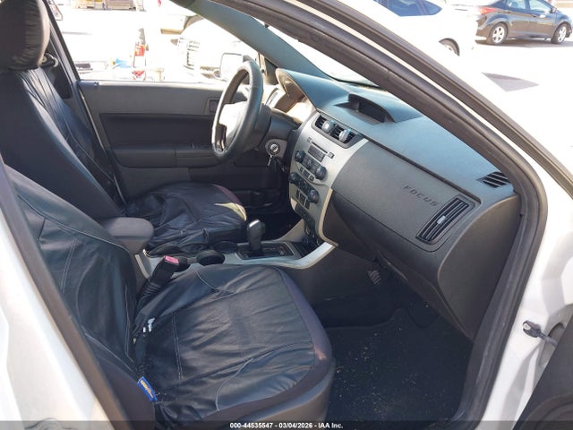 2011 FORD FOCUS 1FAHP3FN1BW198323 Photo 4