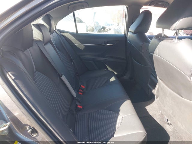 4T1B11HK7JU630203 Toyota CAMRY SE