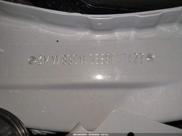 44535555 :رقم المزاد ، 3MW89CW05S8F77422 vin ، 2025 Bmw 330i Xdrive مزاد بيع