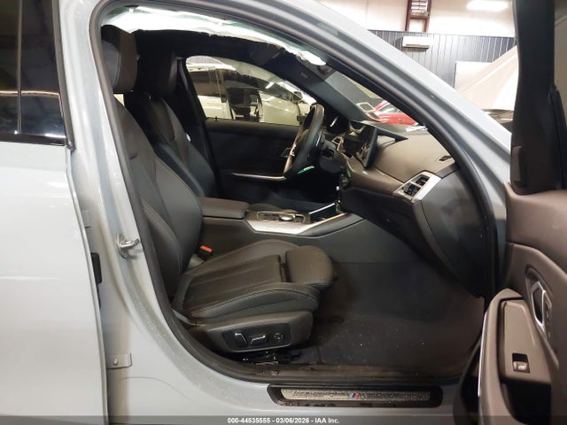44535555 :رقم المزاد ، 3MW89CW05S8F77422 vin ، 2025 Bmw 330i Xdrive مزاد بيع