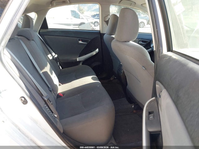 Toyota Prius Two 2014 JTDKN3DU9E0375837 Image 8