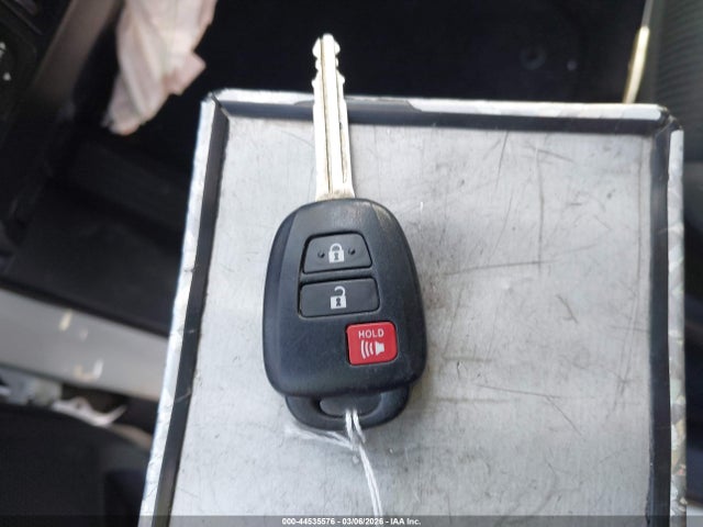 Toyota RAV4 LE 2018 JTMZFREV2JJ746847 Image 11