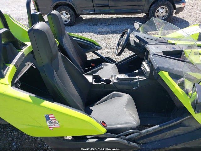 Polaris Slingshot Sl 2023 57XAAPHD8P8158865 Image 5