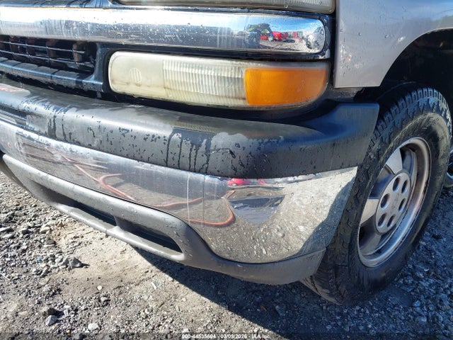 2001 CHEVROLET TAHOE 1GNEC13T21R190185 Photo 5