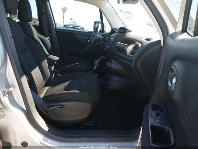 Jeep Renegade Latitude 2015 ZACCJABT8FPB85876 Image 5
