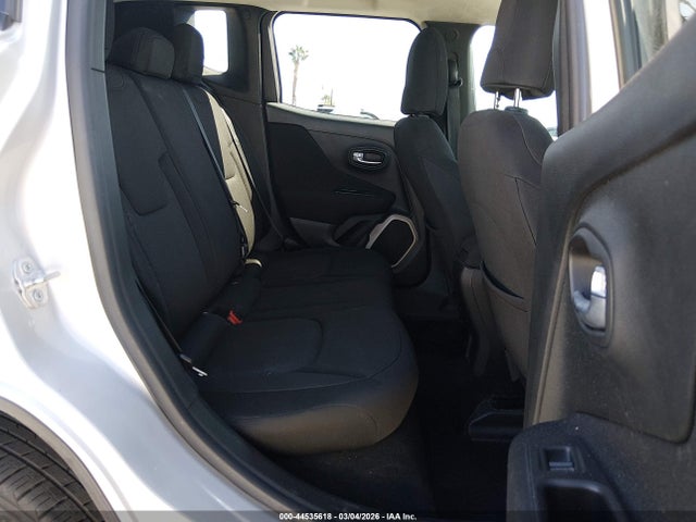 Jeep Renegade Latitude 2015 ZACCJABT8FPB85876 Image 8