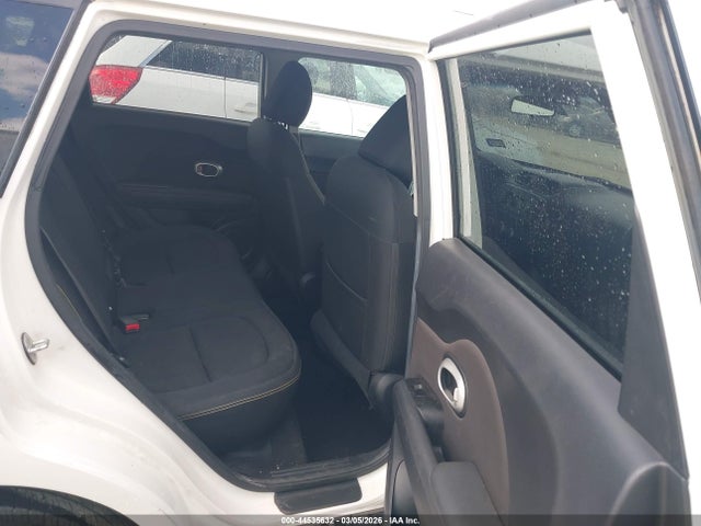 KIA SOUL + 2015 KNDJP3A58F7202581 Image 8