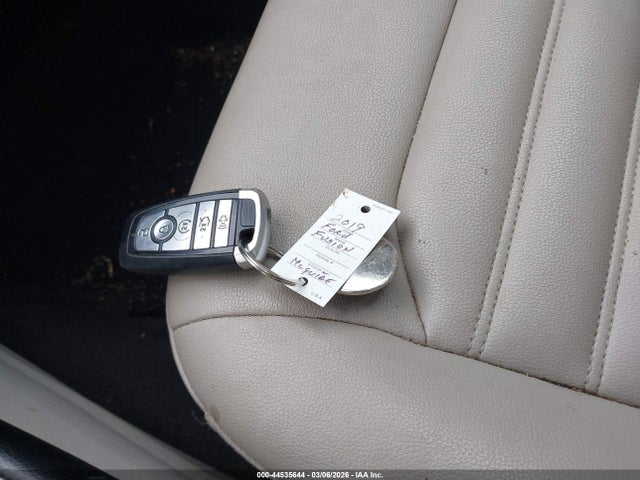 Ford FUSION SEL 2019 3FA6P0CD7KR225948 Image 7