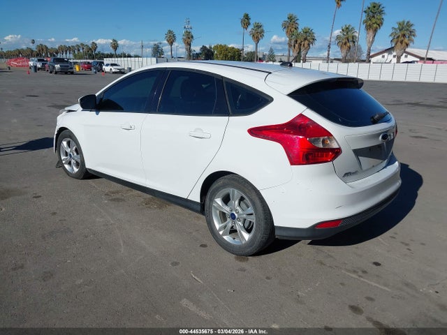 Ford FOCUS SE 2014 1FADP3K25EL176695 Image 3