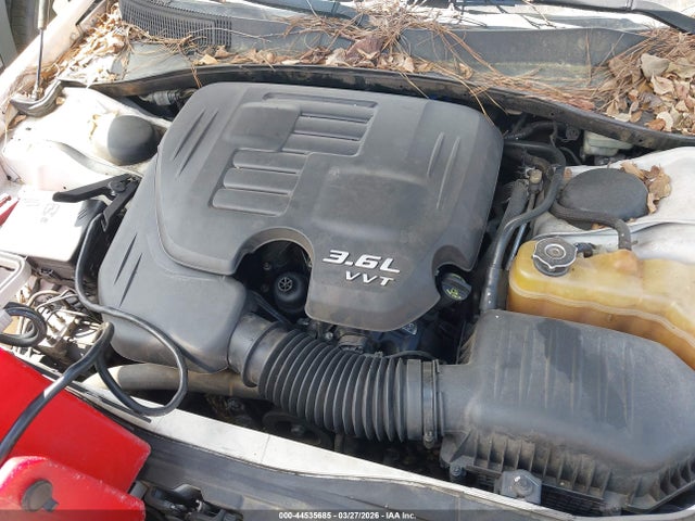 44535685 :رقم المزاد ، 2C3CCAAG0EH335837 vin ، 2014 Chrysler 300 مزاد بيع