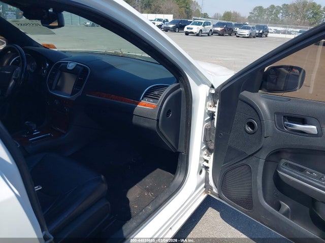 44535685 :رقم المزاد ، 2C3CCAAG0EH335837 vin ، 2014 Chrysler 300 مزاد بيع