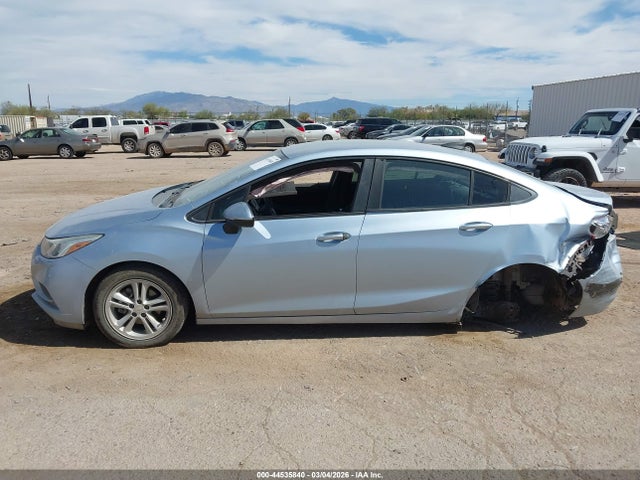 1G1BC5SM4H7137998 Chevrolet Cruze Ls Auto