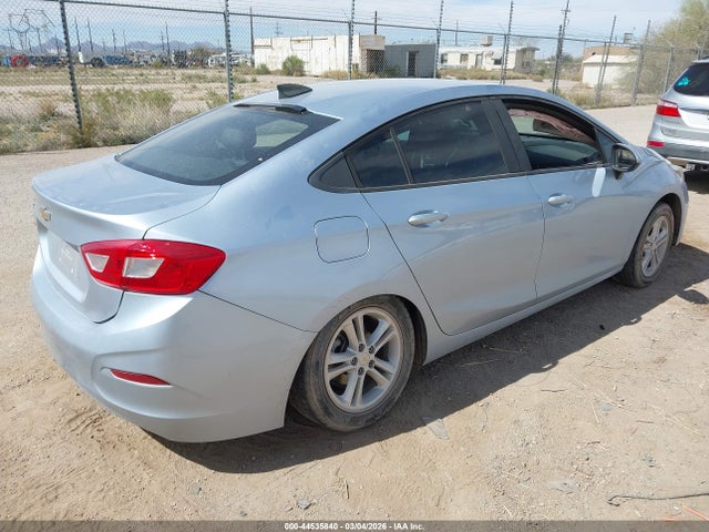 1G1BC5SM4H7137998 Chevrolet Cruze Ls Auto
