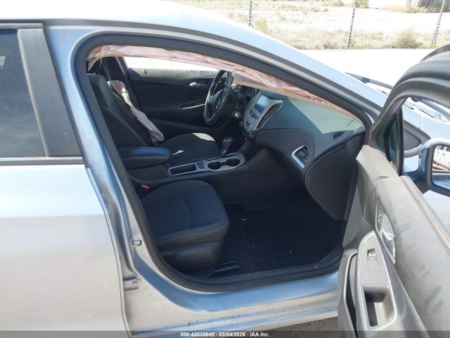 1G1BC5SM4H7137998 Chevrolet Cruze Ls Auto