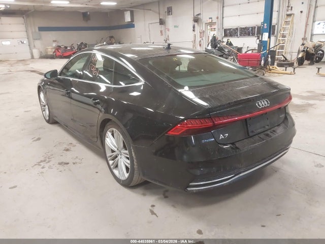 2019 AUDI A7 WAUU2AF20KN051740 Photo 2