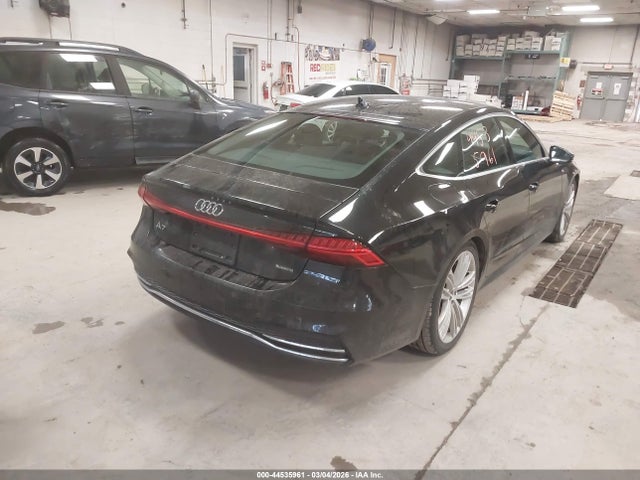 2019 AUDI A7 WAUU2AF20KN051740 Photo 3