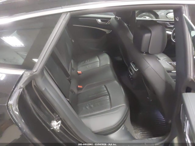 2019 AUDI A7 WAUU2AF20KN051740 Photo 7
