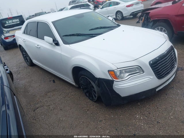 2014 CHRYSLER 300 2C3CCAAG5EH175518
