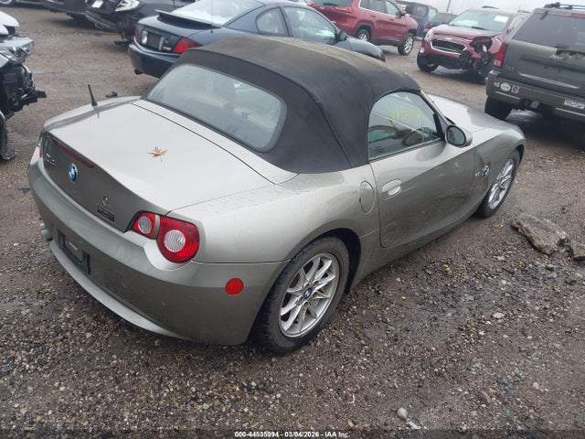 2005 BMW Z4 4USBT33525LS58318 Photo 3