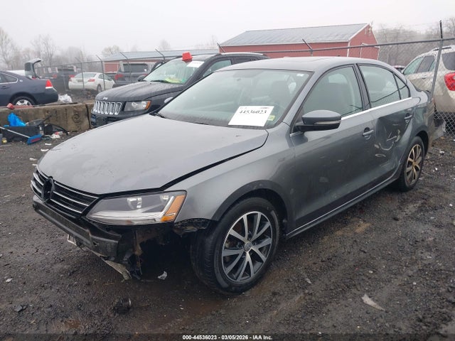 2017 Volkswagen Jetta 1.4t Se მანქანა იყიდება აუქციონზე, vin: 3VWB67AJ8HM413006, აუქციონის ნომერი: 44536023