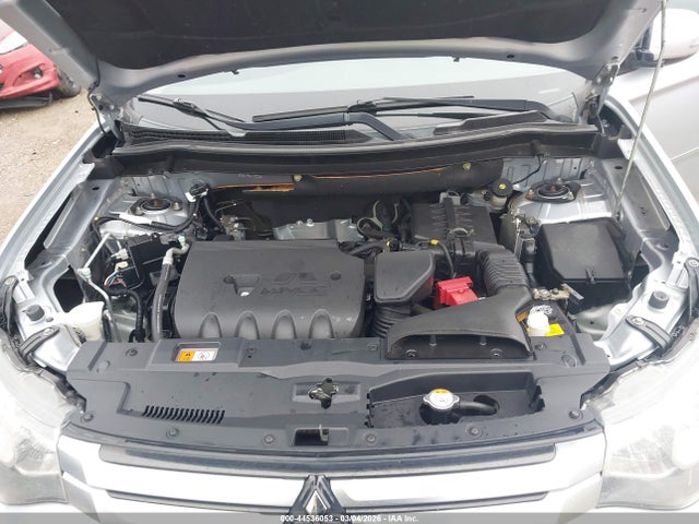 Продаж на аукціоні авто 2015 Mitsubishi Outlander Se, vin: JA4AZ3A32FZ010726, номер лоту: 44536053