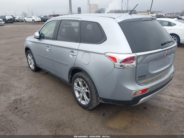 Продаж на аукціоні авто 2015 Mitsubishi Outlander Se, vin: JA4AZ3A32FZ010726, номер лоту: 44536053