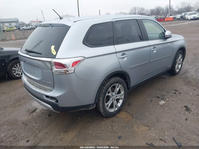 Продаж на аукціоні авто 2015 Mitsubishi Outlander Se, vin: JA4AZ3A32FZ010726, номер лоту: 44536053