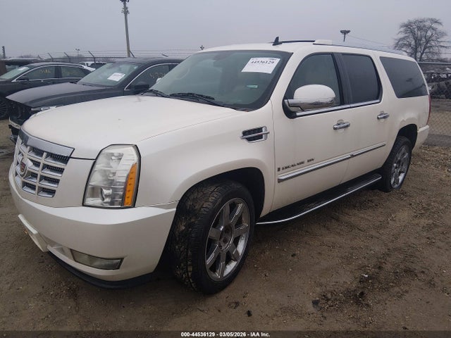 2008 CADILLAC ESCALADE ESV 1GYFK66898R197790 Photo 1