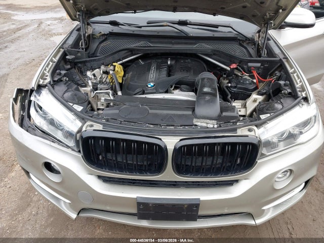 2015 Bmw X5 Sdrive35i მანქანა იყიდება აუქციონზე, vin: 5UXKR2C5XF0H35645, აუქციონის ნომერი: 44536154
