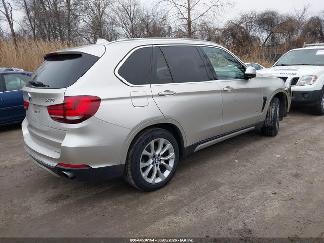 2015 Bmw X5 Sdrive35i მანქანა იყიდება აუქციონზე, vin: 5UXKR2C5XF0H35645, აუქციონის ნომერი: 44536154