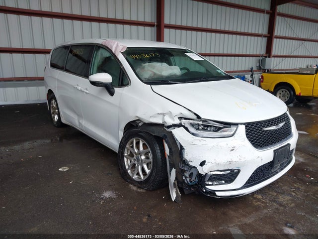 Продажа на аукционе авто 2023 Chrysler Pacifica Touring L, vin: 2C4RC1BG6PR598254, номер лота: 44536173