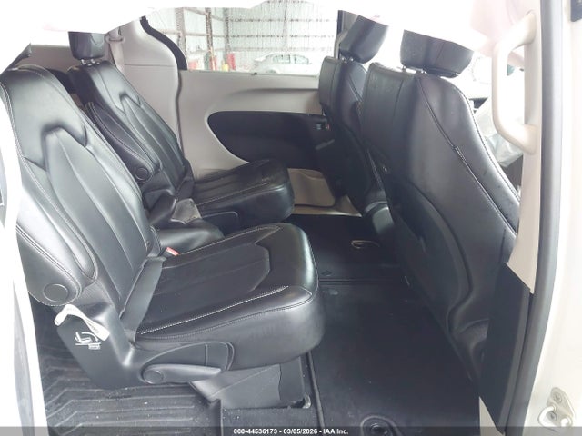 Продажа на аукционе авто 2023 Chrysler Pacifica Touring L, vin: 2C4RC1BG6PR598254, номер лота: 44536173