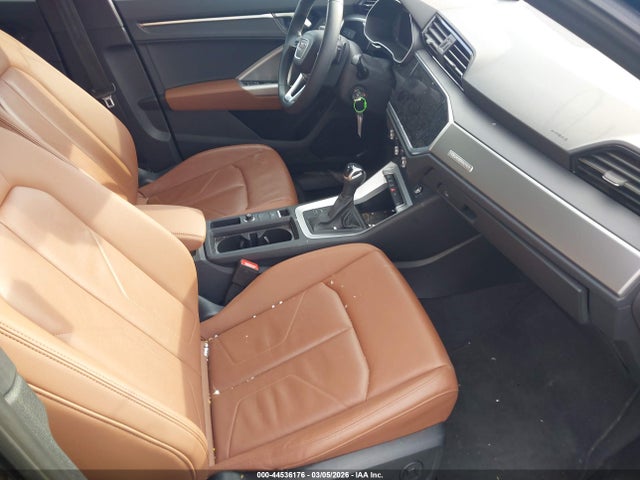 2025 AUDI Q3 WA1DECF39S1010636 Photo 4