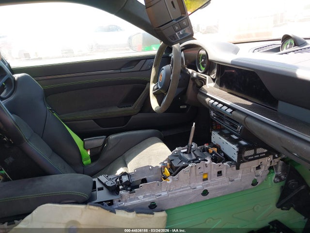 WP0AC2A98NS268150 Porsche 911