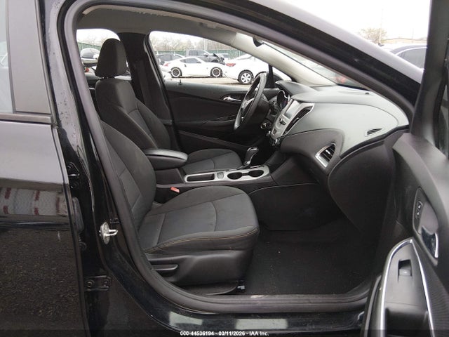 1G1BC5SM1H7199021 Chevrolet Cruze Ls Auto