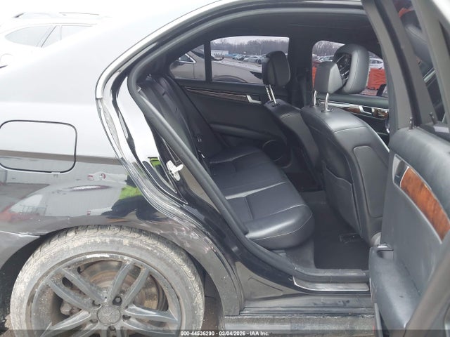 44536290 :رقم المزاد ، WDDGF8BB0CR211182 vin ، 2012 Mercedes-benz C 300 Luxury 4matic/sport 4matic مزاد بيع