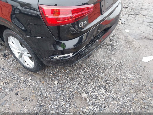 44536342 :رقم المزاد ، WA1ECCFS7HR015670 vin ، 2017 Audi Q3 2.0t Premium مزاد بيع