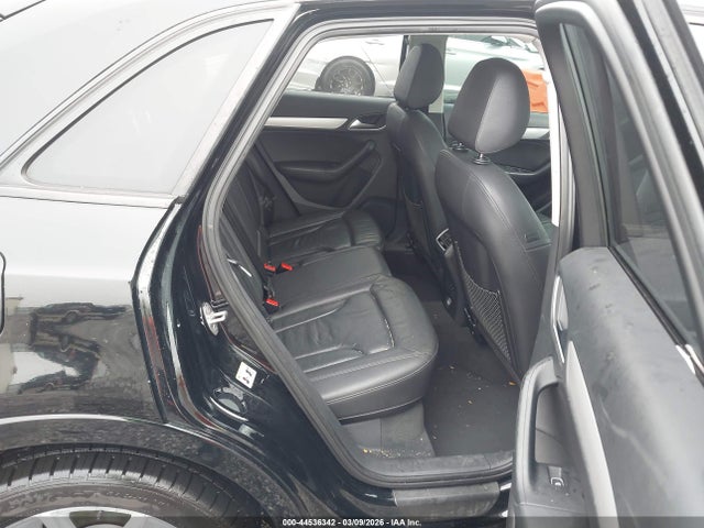 44536342 :رقم المزاد ، WA1ECCFS7HR015670 vin ، 2017 Audi Q3 2.0t Premium مزاد بيع