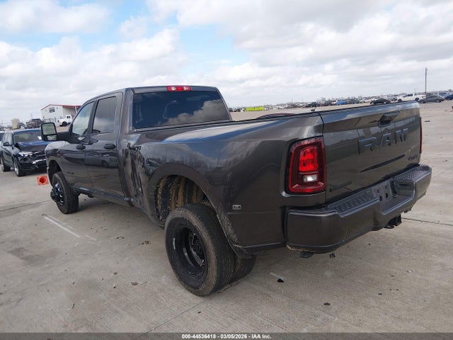 3C63RRHLXSG533551 RAM 3500 Big Horn 4x4 8&#039; Box