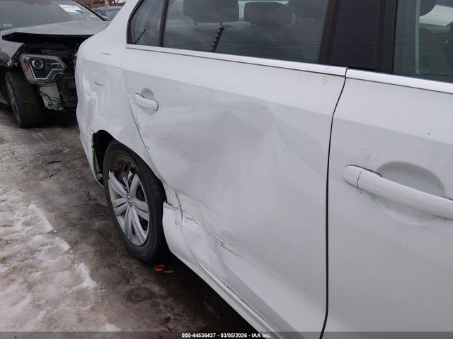3VW2B7AJ4HM321371 Volkswagen Jetta 1.4t S