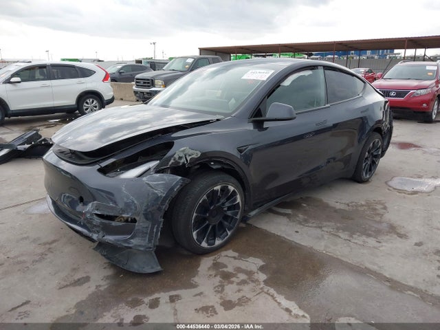 44536440 :رقم المزاد ، 7SAYGDEE6RA239450 vin ، 2024 Tesla Model Y Long Range Dual Motor All-wheel Drive مزاد بيع