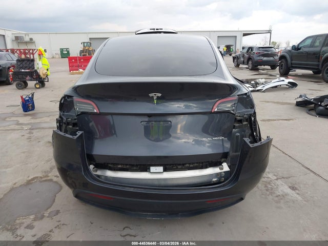 44536440 :رقم المزاد ، 7SAYGDEE6RA239450 vin ، 2024 Tesla Model Y Long Range Dual Motor All-wheel Drive مزاد بيع