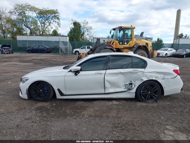 Продаж на аукціоні авто 2016 Bmw 750i Xdrive, vin: WBA7B0C57GG526785, номер лоту: 44536464