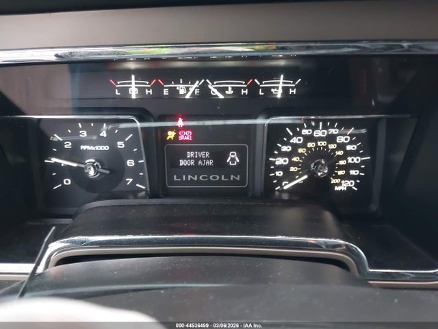 5LMJJ3J54EEL02343 Lincoln NAVIGATOR L