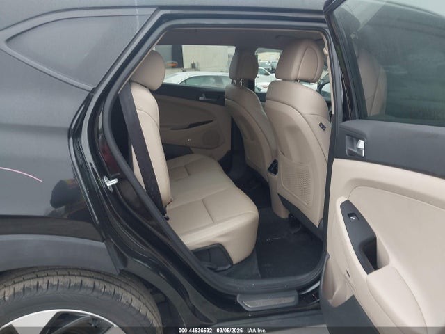 44536592 :رقم المزاد ، KM8J33A25HU368333 vin ، 2017 Hyundai Tucson Limited مزاد بيع
