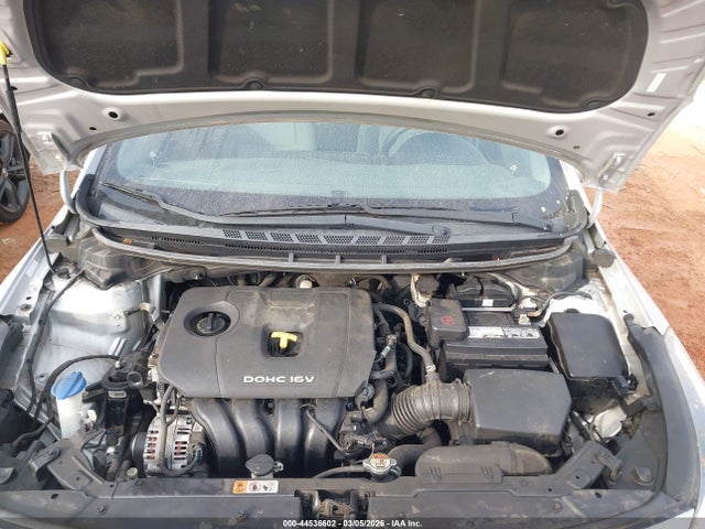 44536602 :رقم المزاد ، 3KPFK4A76HE105071 vin ، 2017 Kia Forte Lx مزاد بيع