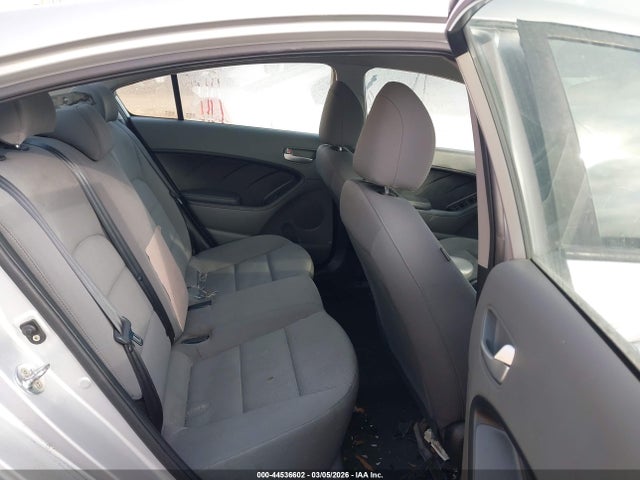 44536602 :رقم المزاد ، 3KPFK4A76HE105071 vin ، 2017 Kia Forte Lx مزاد بيع