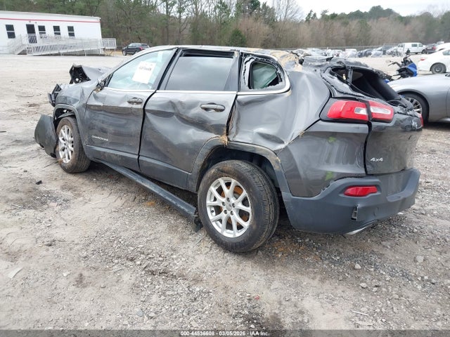 44536608 :رقم المزاد ، 1C4PJMCS2GW154670 vin ، 2016 Jeep Cherokee Latitude مزاد بيع