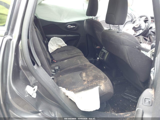 44536608 :رقم المزاد ، 1C4PJMCS2GW154670 vin ، 2016 Jeep Cherokee Latitude مزاد بيع