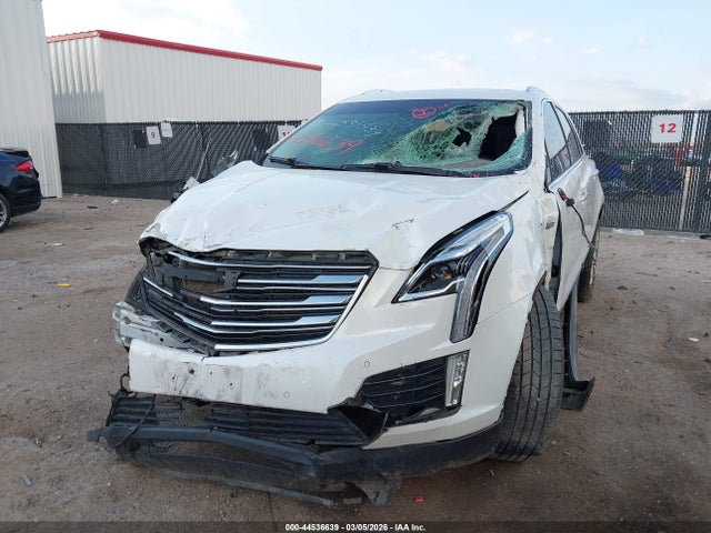 2017 CADILLAC XT5 1GYKNCRS9HZ243095 Photo 1